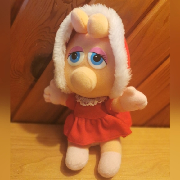 Miss Piggy Plush - Picture 2 of 5